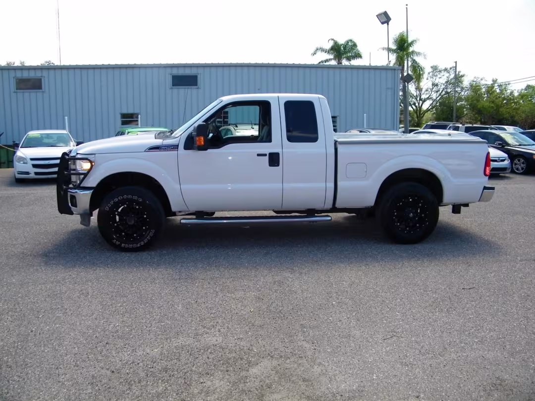 2014 Ford F-250 SD - 1FT7X2B67EEA01745 - Image #2