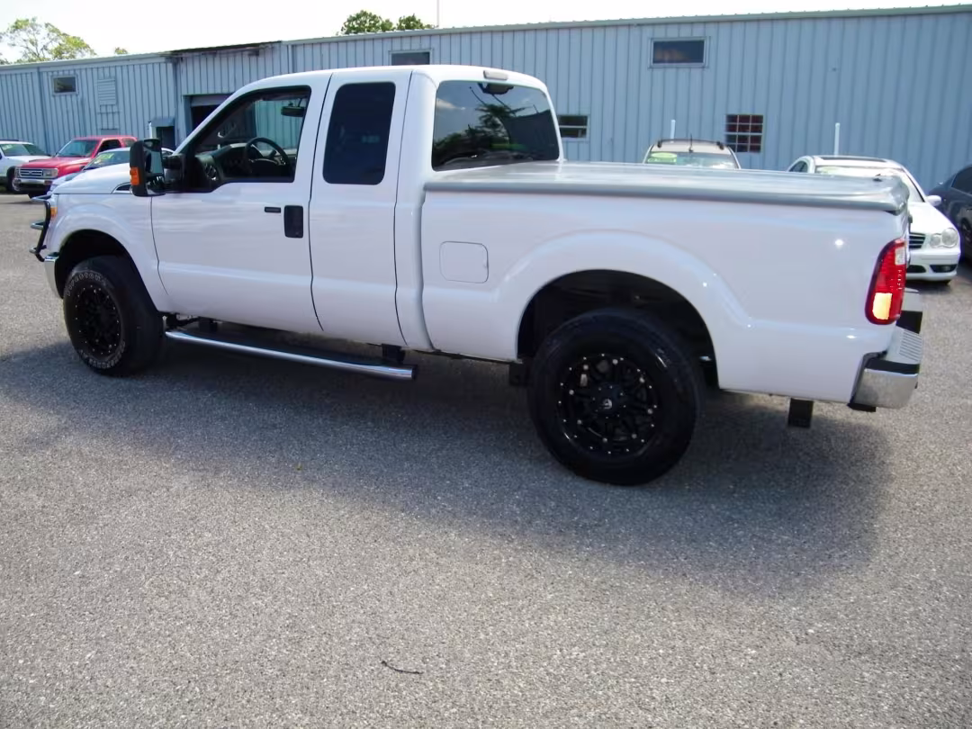 2014 Ford F-250 SD - 1FT7X2B67EEA01745 - Image #3