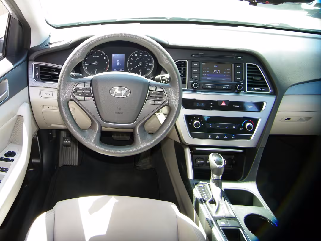 2015 Hyundai Sonata - 5NPE24AF9FH159458 - Image #13