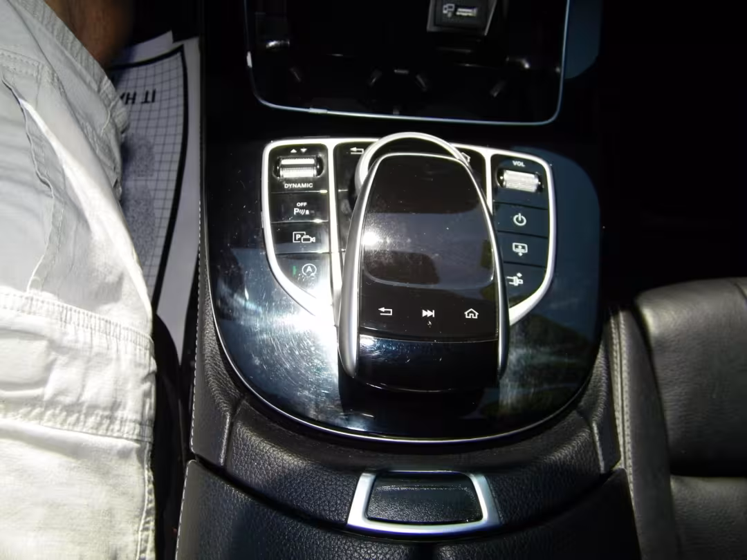 2018 Mercedes-Benz E-Class - WDD1J6FB7JF013524 - Image #15